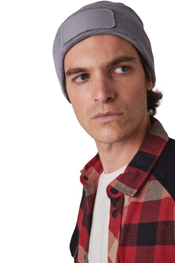 Bonnet recyclé avec patch